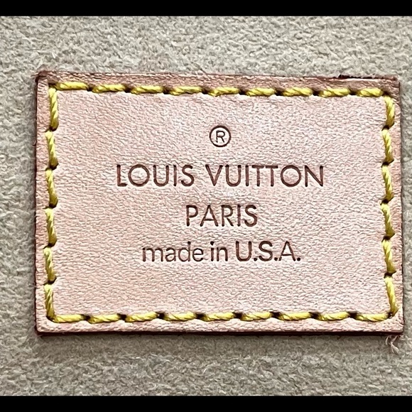 (Authentic) Louis Vuitton Monogram Manhattan - Picture 13 of 13